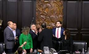 Noroña y Alito tienen altercado durante sesión en el Senado